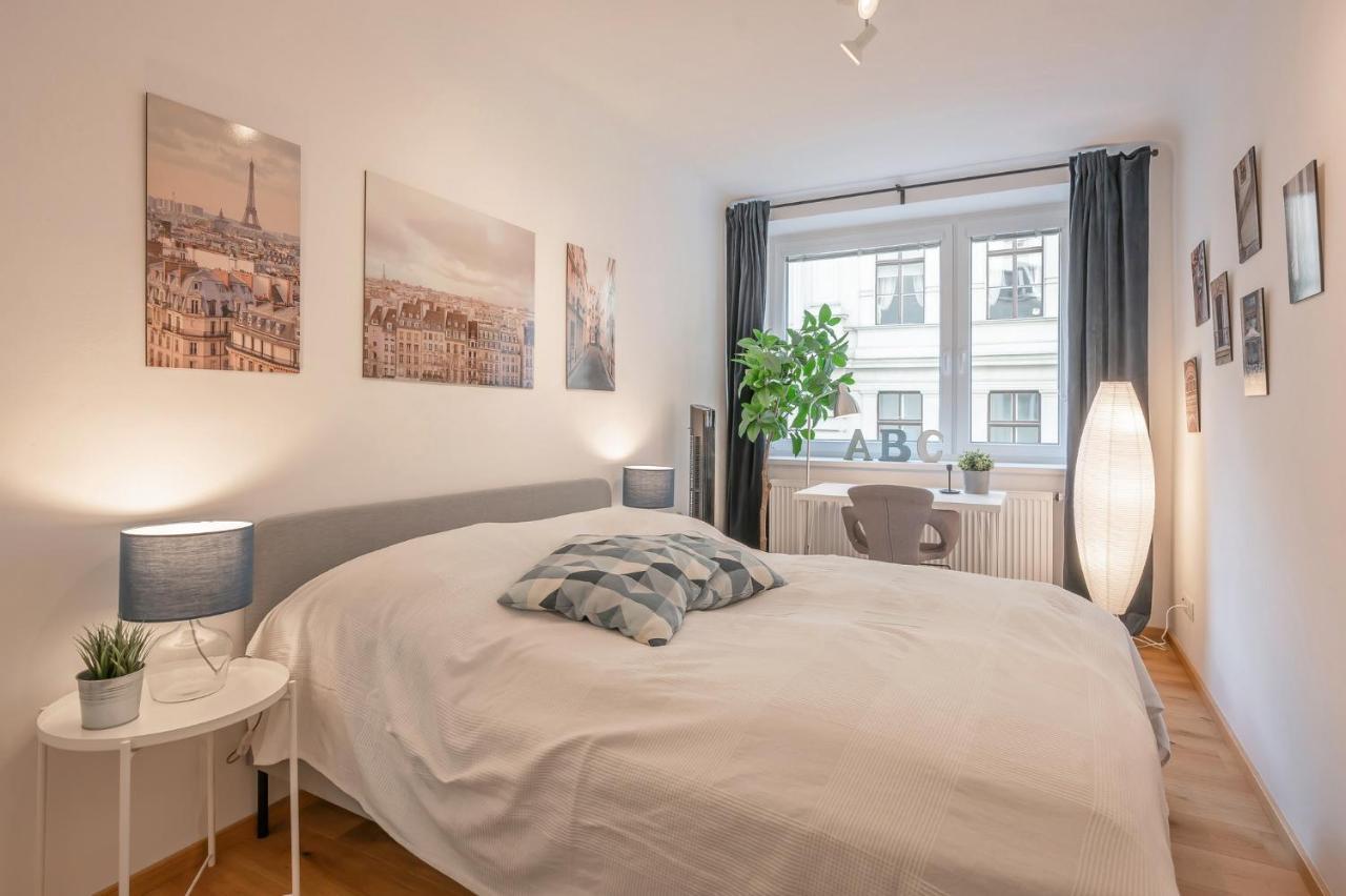 Modern City Center Apartment Wien Exteriör bild